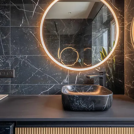 Le Classe 3 Etoiles Vue Chateau & Potager דירה ורסאי