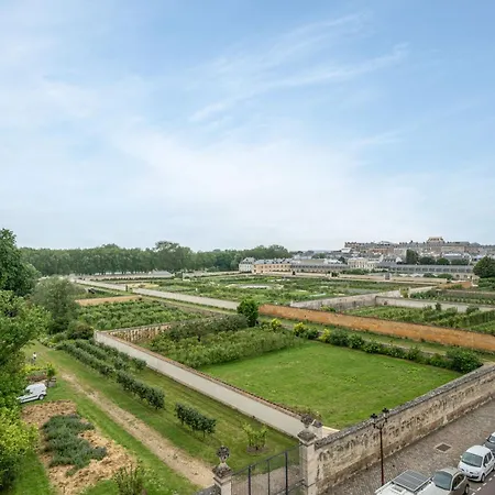 Le Classe 3 Etoiles Vue Chateau & Potager