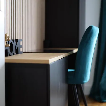 Le Classe 3 Etoiles Vue Chateau & Potager דירה ורסאי