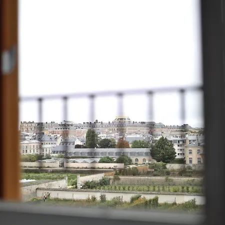 Le Classe 3 Etoiles Vue Chateau & Potager דירה *